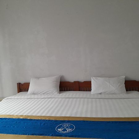 Hotel Dhyana Pura Kapal Exteriör bild